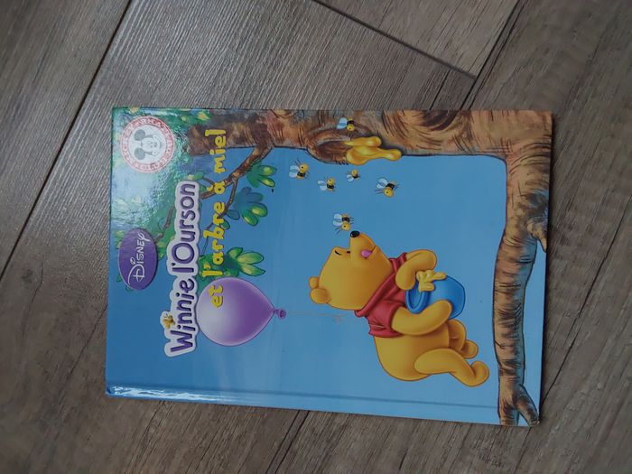 livre winnie ourson et l'arbre a miel