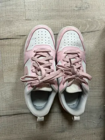 Nike rose