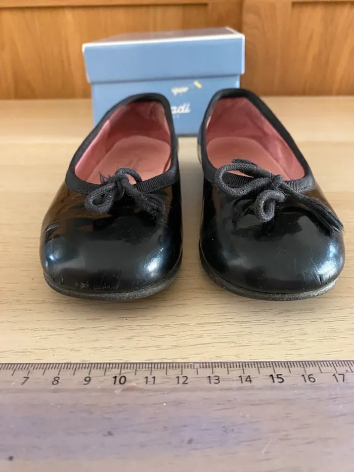 Ballerines noires souliers vernis fille jacadi Paris pointure 27 - photo numéro 3