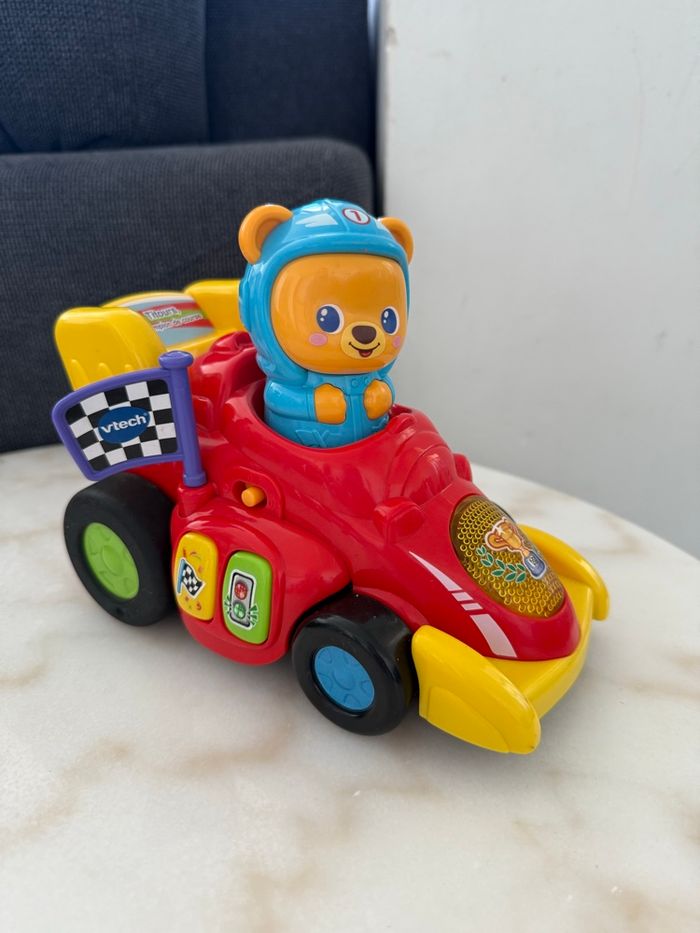Jouet Titours champion de course VTech 12/36 mois