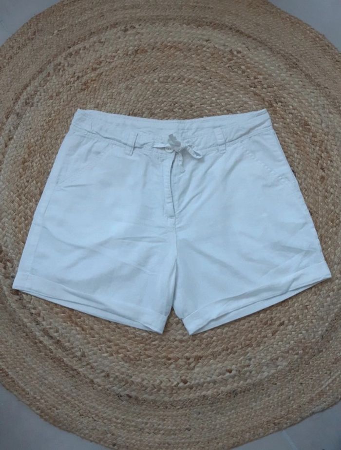 Short blanc T38