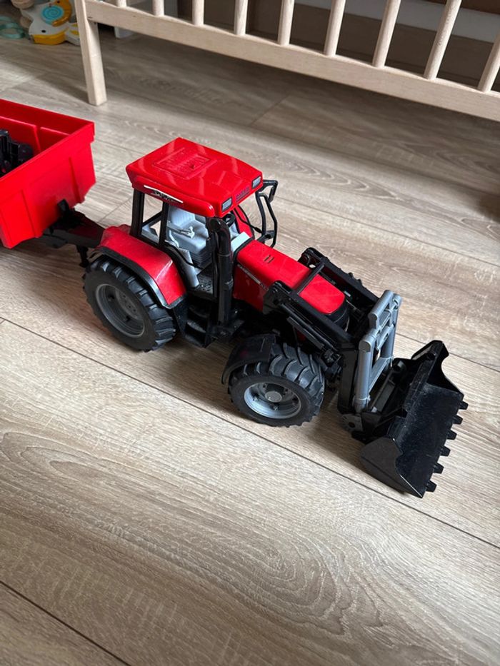 Jouet tracteur et sa remorque - photo numéro 2
