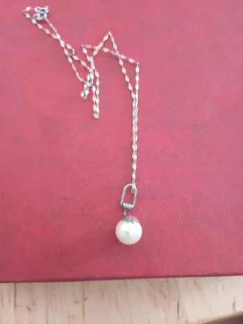 Pendentif perlé argent