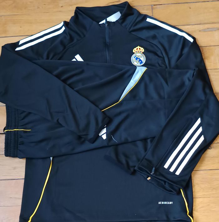 Beau survêtement taille 13/15 ans RMCF 2026 neuf - photo numéro 4