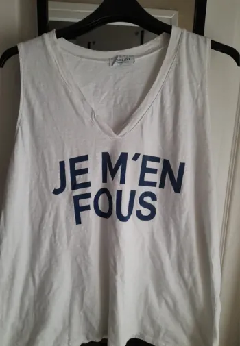 Débardeur blanc " je m'enfous"