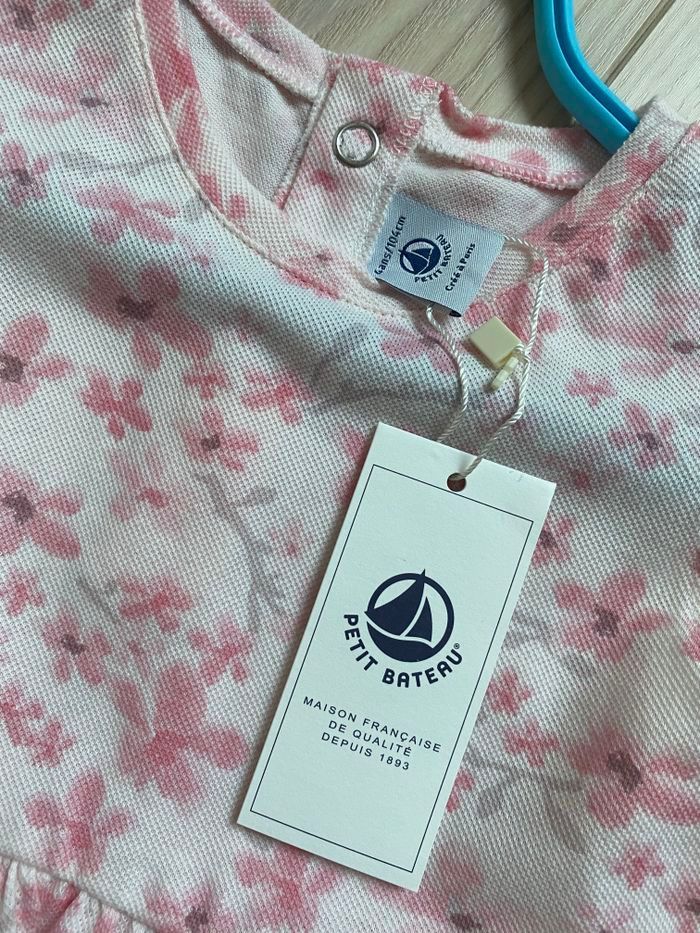 Robe neuve petit bateau - photo numéro 2