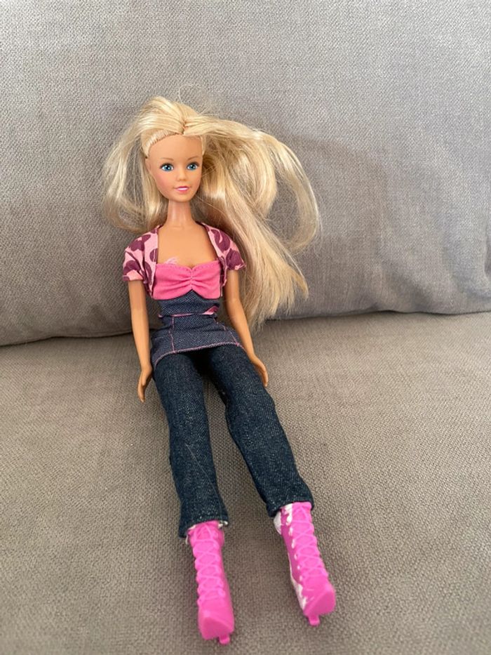 poupée Barbie en jean - photo numéro 5