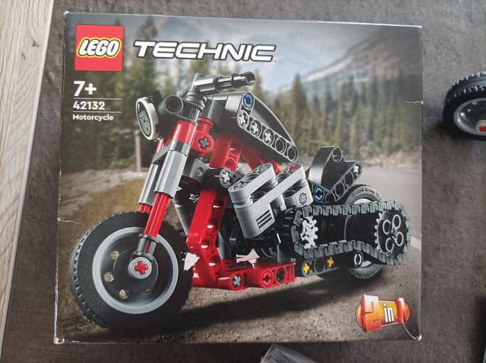 Lot Lego Ninjago et Moto Lego Technic - photo numéro 2