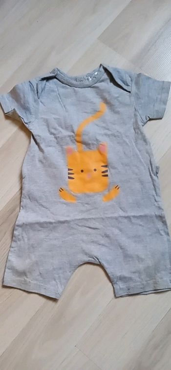 Combi short gris T 12 Mois