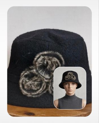 Chapeau Cloche Armand Thiery Noir à Pompons - Style Rétro & Chic - Taille Unique