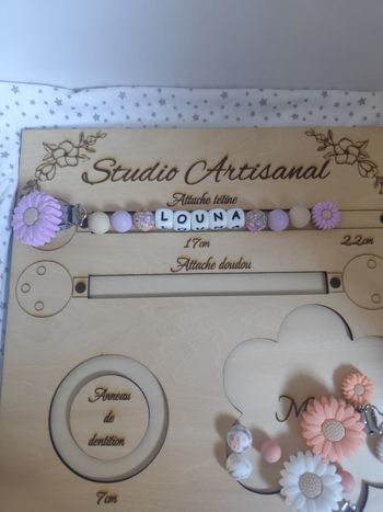 Attache tétine personnalisée 🌸