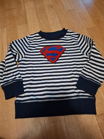 Pull léger superman