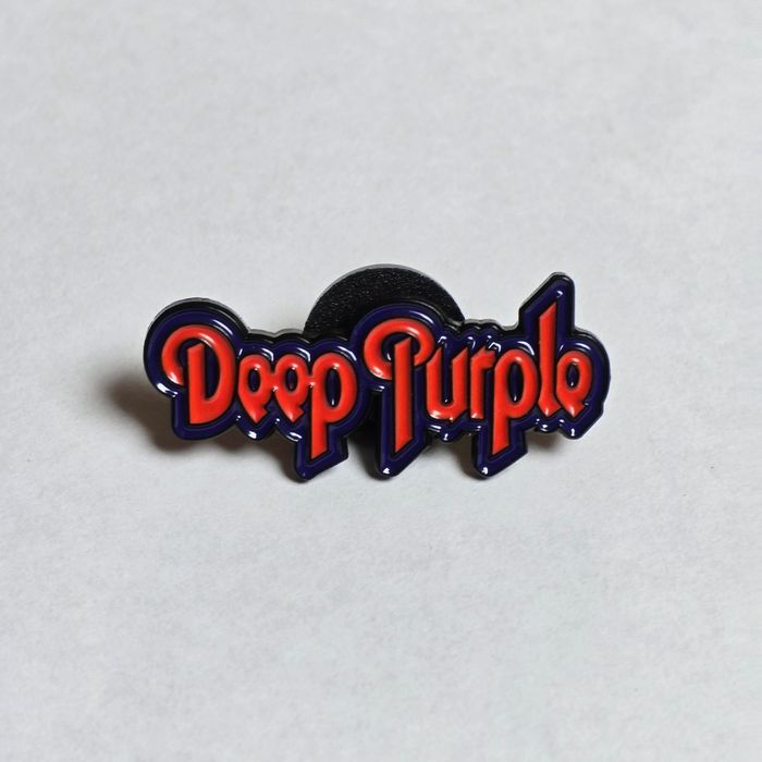 Pin's DEEP PURPLE GROUPE MUSIQUE ROCK - photo numéro 1