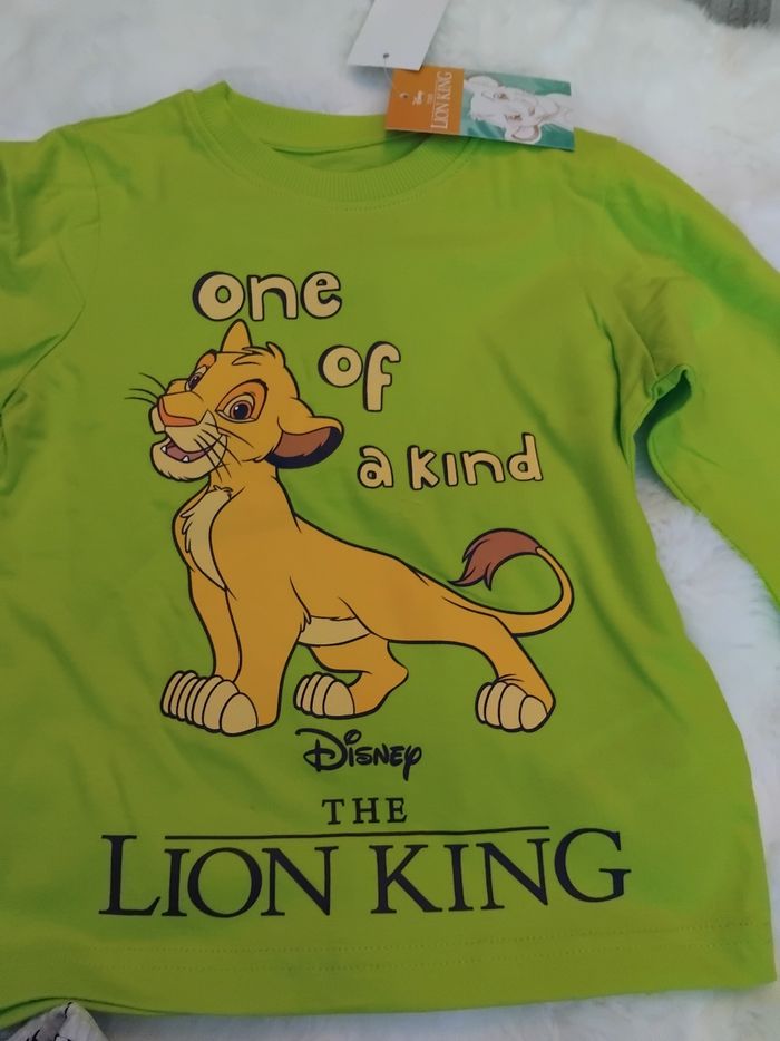 Pyjama deux pièces Le roi lion  Disney, neuf avec étiquettes - photo numéro 2