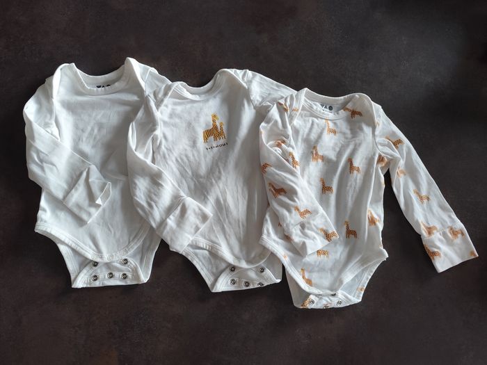 Lot vêtements fille 1 mois - photo numéro 6