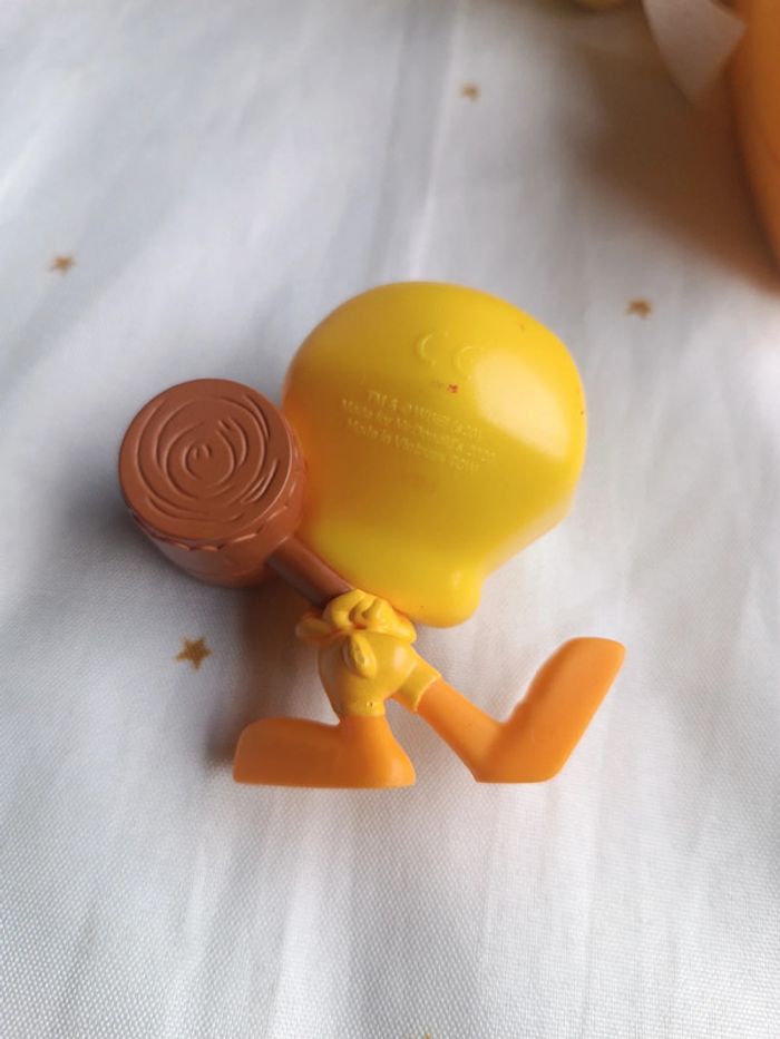 Peluche plush titi Grosminet allongé couché Looney Tunes toons figurine massue masse marteau - photo numéro 6