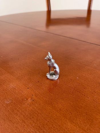 Sujet égyptien en acier