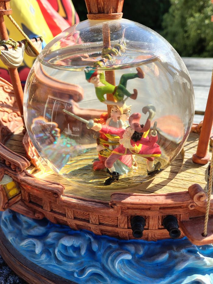 Snow globe peter pan boule à neige musicale - photo numéro 8