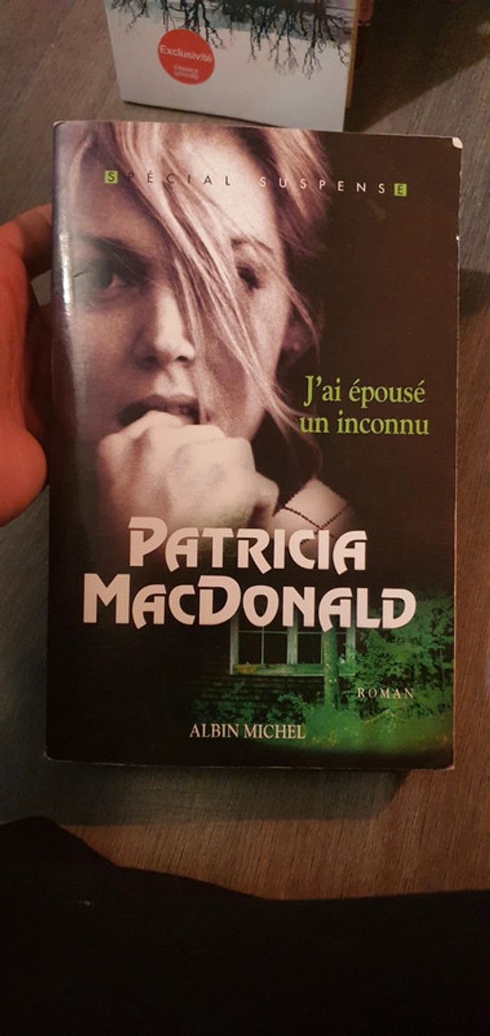 Livre j'ai épousé un inconnu