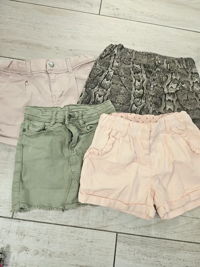 Lot short hiver 4/5ans