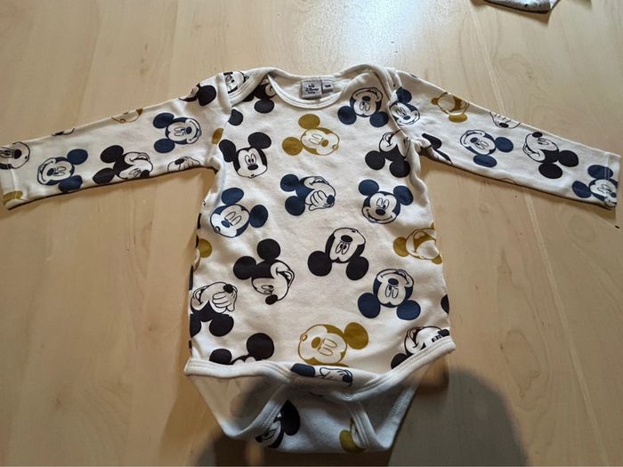 Lot 9 bodies 18mois - photo numéro 9