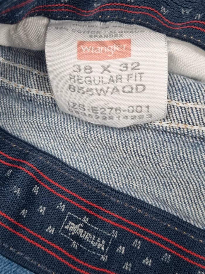 Jean Wrangler bleu Taille 38x32 (mesures en photos) - photo numéro 7