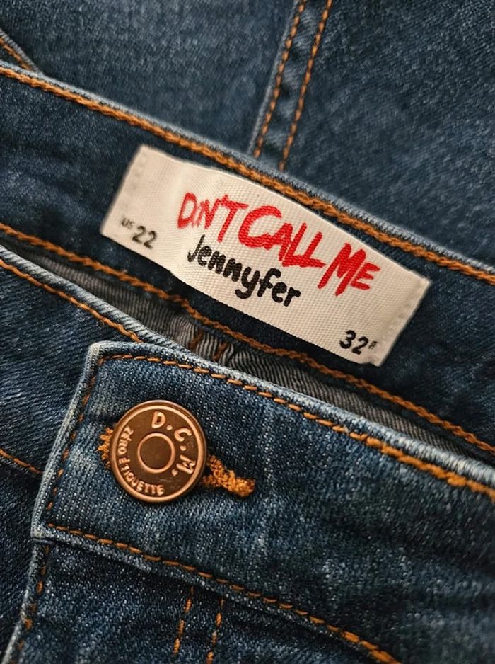 Short en jean.
Don't call me. Jennyfer.
Taille : 32. - photo numéro 6