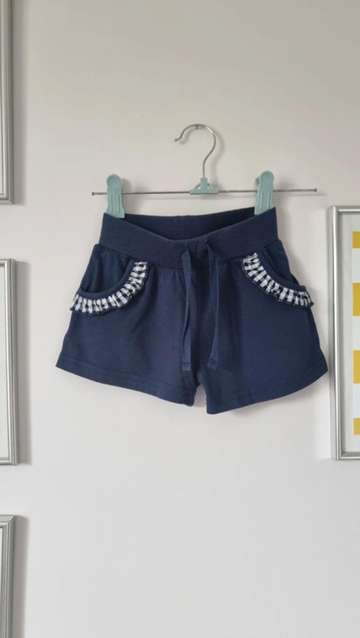 Ensemble T-shirt okaidi dream rayures et un short marien taille 4ans comme neuf - photo numéro 6
