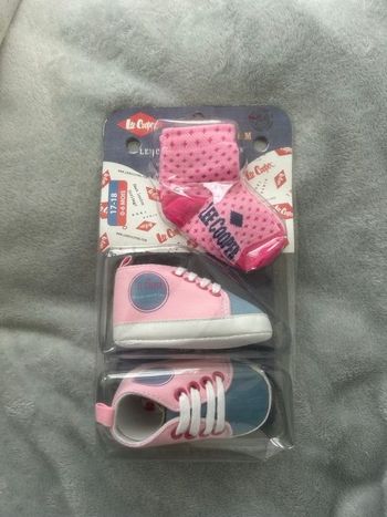 Chaussures neuves fille pointure 17-18  leecooper