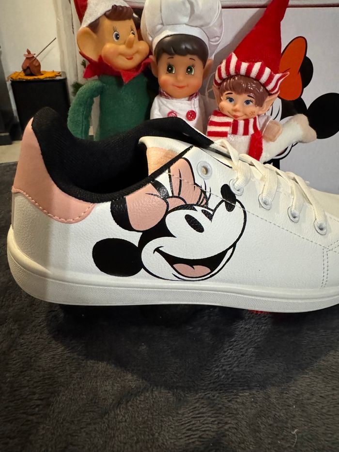 Basket Minnie mouse taille 38 - photo numéro 2