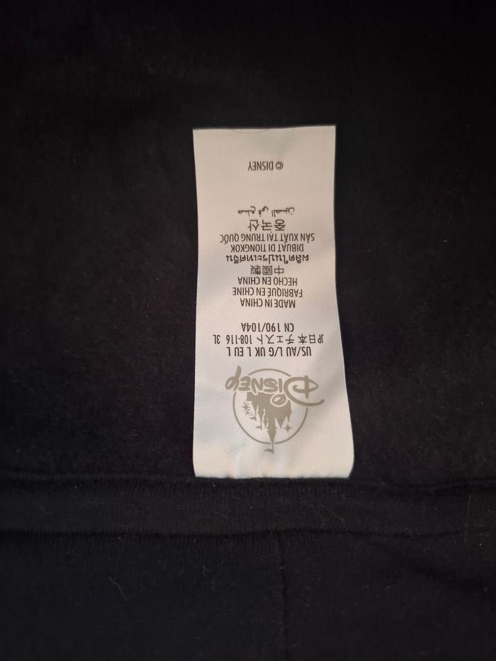 Veste sweat zippée à capuche fluorescente thème mickey citrouille halloween de Disneyland Paris glow in the dark - photo numéro 4