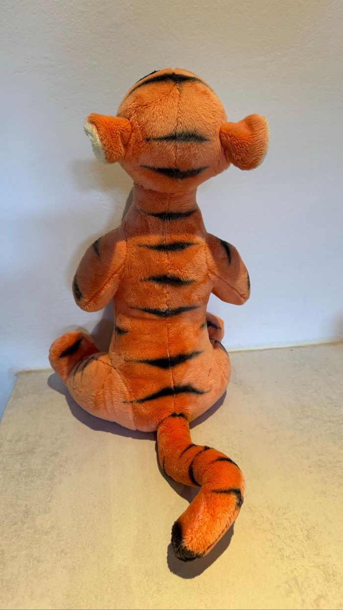 Grande Peluche Disney Tigrou - photo numéro 4
