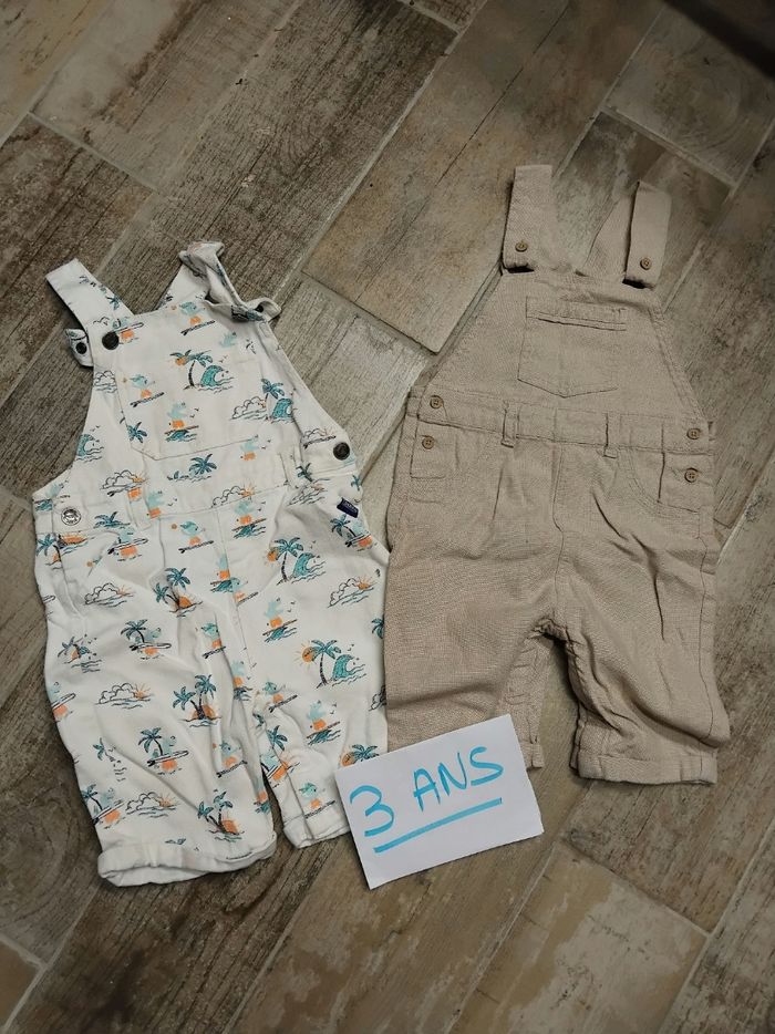 Lot de 2 salopettes taille 3 ans