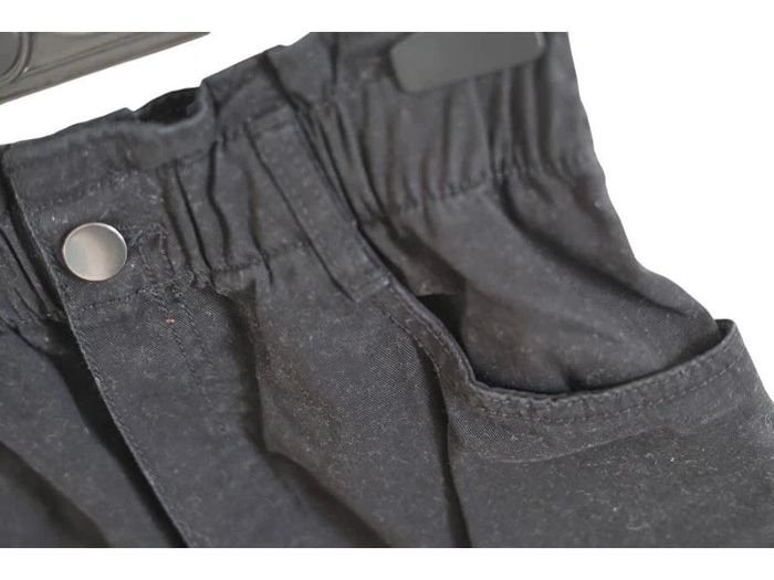 C59 short noir H&M S - photo numéro 2