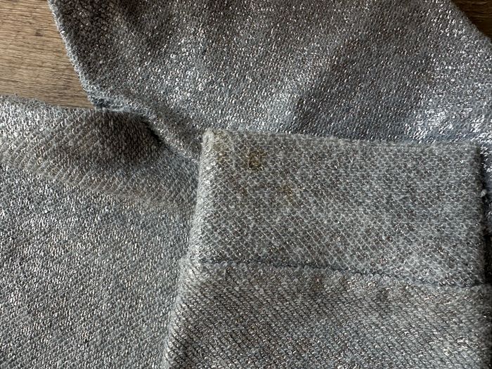 - Pull Charlie & Prune - 6 ans - Très bon état, tache sur le bout de la manche - photo numéro 3