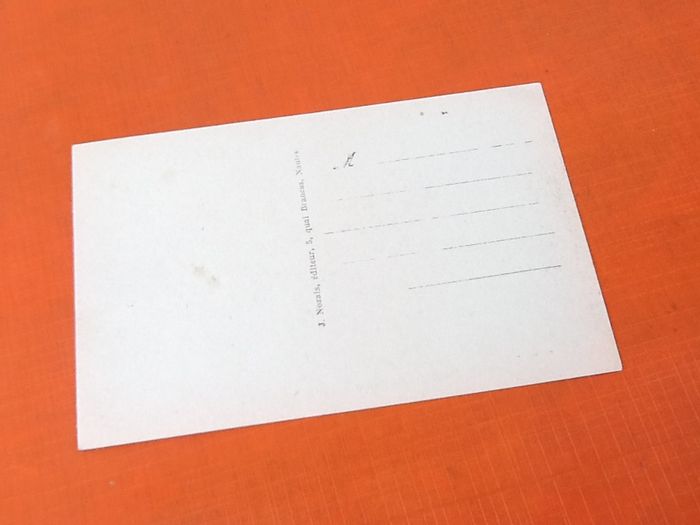 2 Cartes postales anciennes Mayenne (Mayenne) Les Hôpitaux / Le Quai Carnot et la Rue Pasteur - photo numéro 6