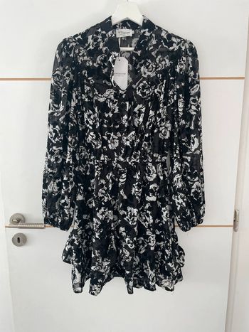 Robe noire fleurie S