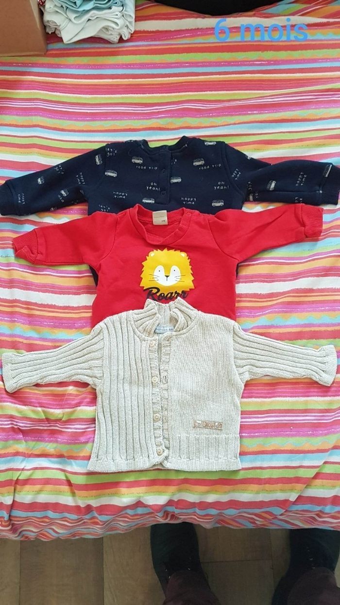 Divers vêtements bébé - photo numéro 3