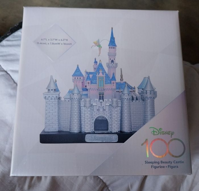Figurine chateau 100 ans anniversaire disney la belle au bois dormant, aurore - photo numéro 2