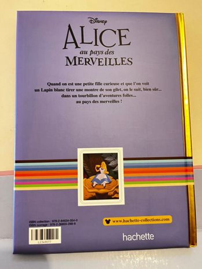 Livre collector Disney : Alice aux pays des merveilles , inclus la figurine - photo numéro 4