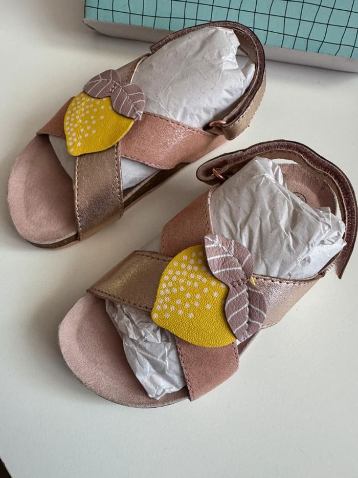 Magnifique nus pieds fille 25 carrément beau neuf rose gold - photo numéro 3