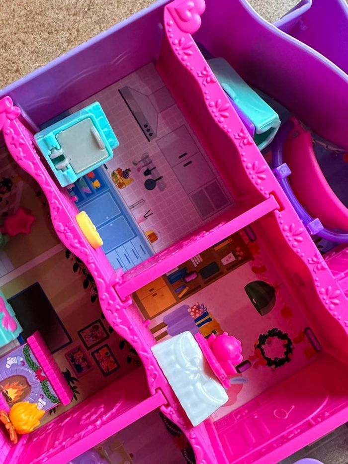 Maison Polly Pocket avec 2 figurines et accessoires en parfait état - photo numéro 10