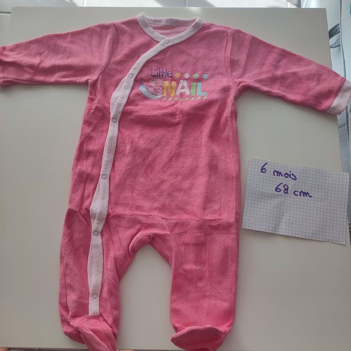 Lot 6 mois: pyjamas, bodies, pull, gilet - photo numéro 5