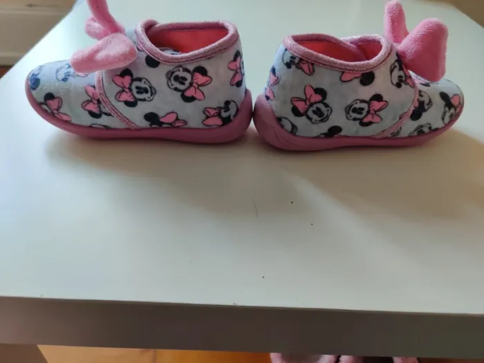 Chaussons fille taille 24 - photo numéro 3