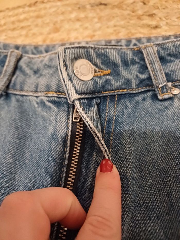 Jean bleu taille haute bleu clair LC Waikiki taille S/M 36/38 - photo numéro 3