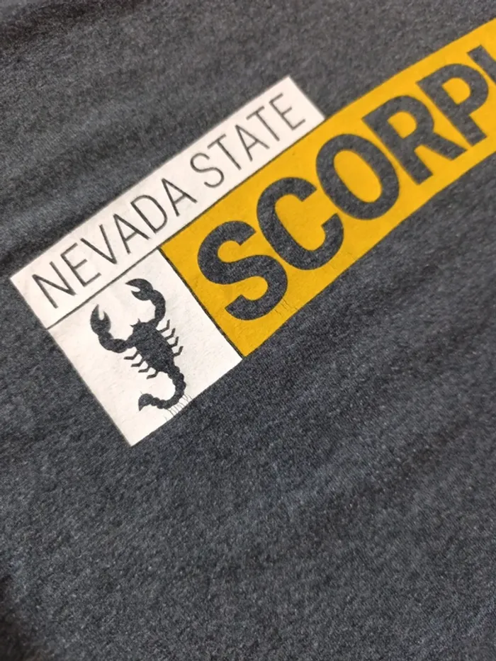 T-shirt manches courtes collège student usa nevada state scorpions gris taille S - photo numéro 6
