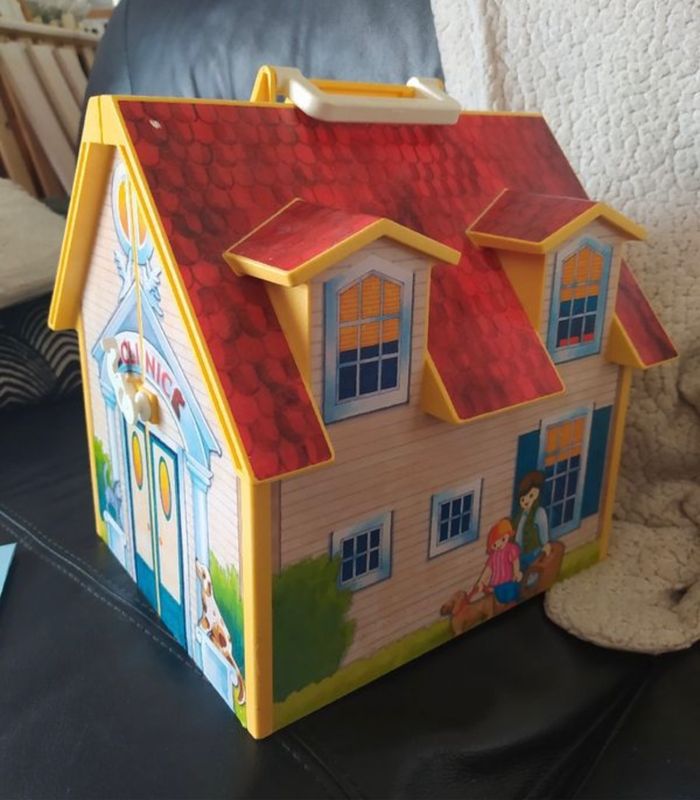 Clinique vétérinaire transportable playmobil