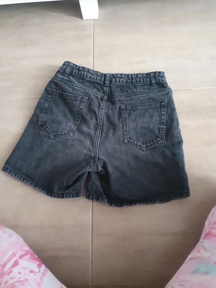 Short noir - photo numéro 3