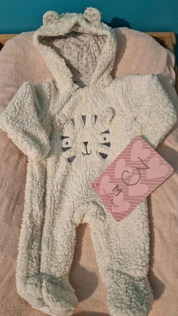 Combi pilou blanche 🐻 3 mois