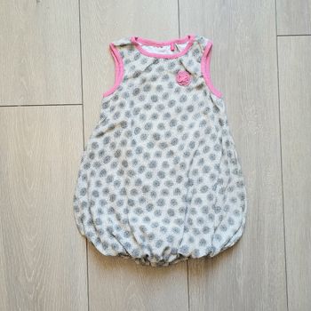 Robe blanche et noir. Fille 12 mois. Marque Orchestra